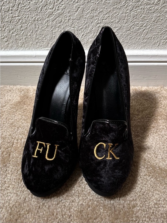 YRU Shoes - YRU Black Velvet Heels with Gold Embroidery